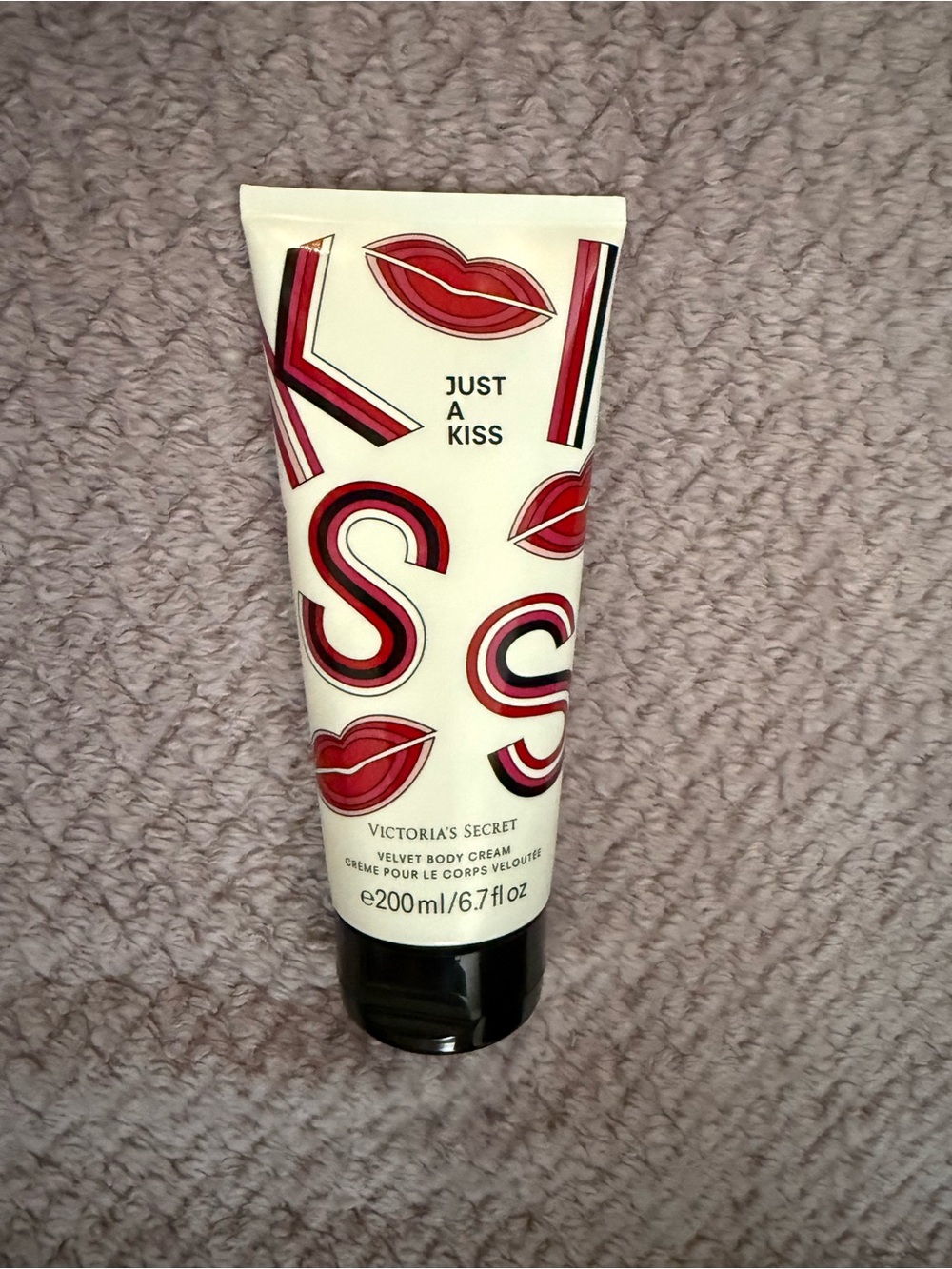 Victoria's Secret Just A Kiss Velvet Body Cream NWT